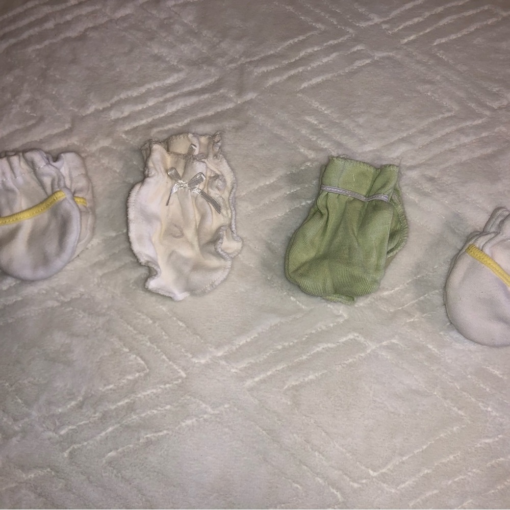 Baby Clothes - Picture 15 of 16